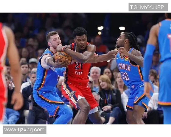 雷霆对阵鹈鹕精彩瞬间乔治全场集锦回顾与分析