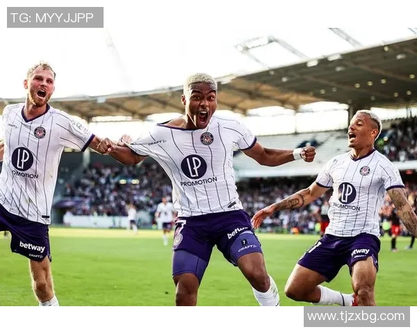 法甲焦点战图卢兹主场迎战波尔多两队争夺关键三分 法甲焦点战图卢兹主场迎战波尔多两队争夺关键三分